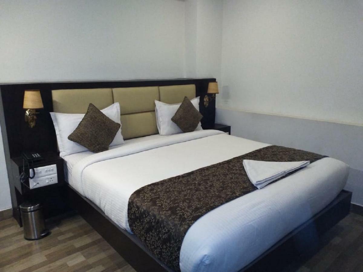 Saravanaa Residency Madurai Exteriör bild