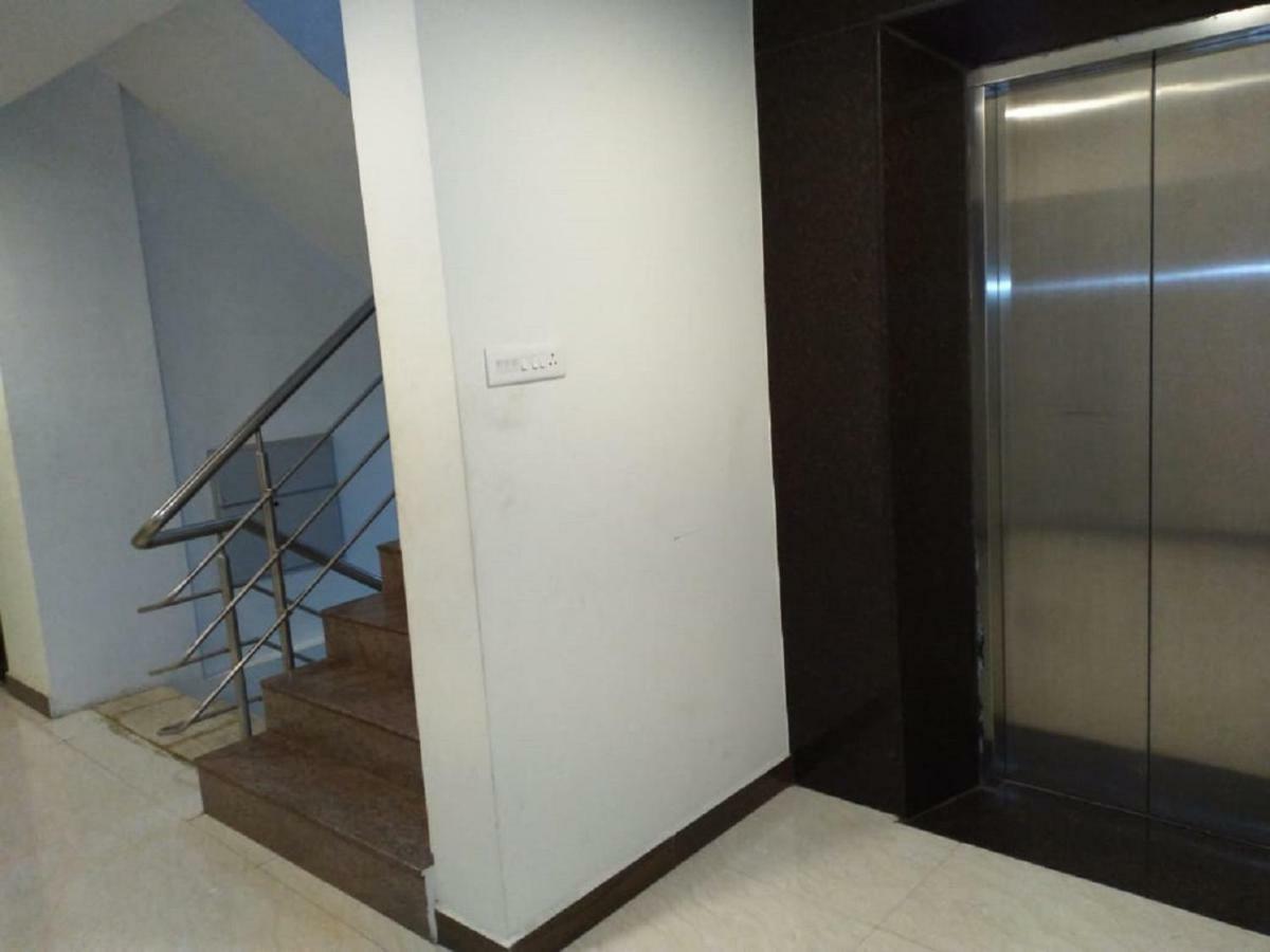 Saravanaa Residency Madurai Exteriör bild