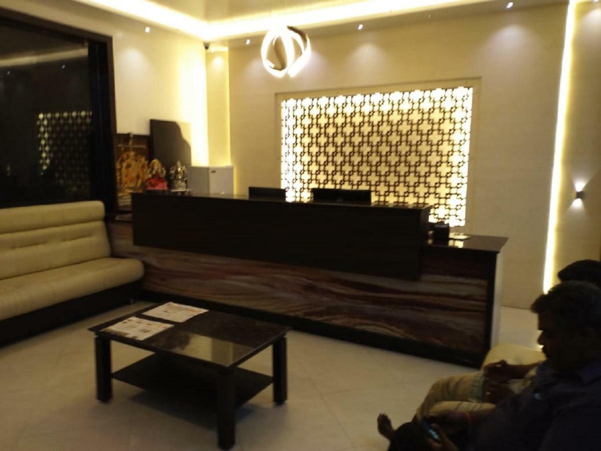 Saravanaa Residency Madurai Exteriör bild
