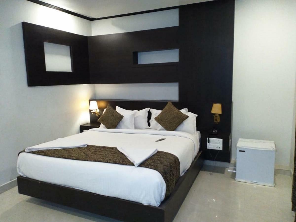 Saravanaa Residency Madurai Exteriör bild