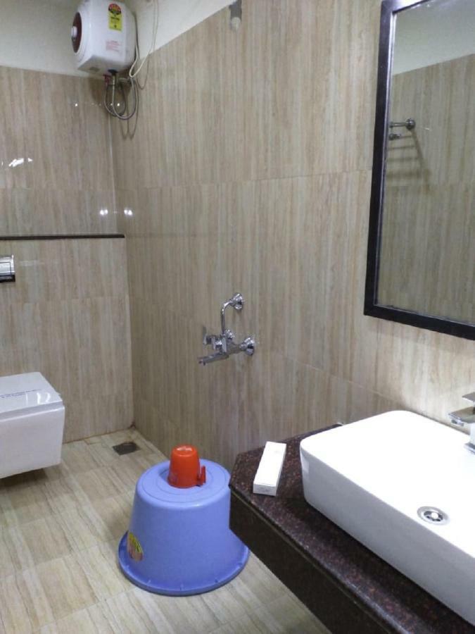 Saravanaa Residency Madurai Exteriör bild